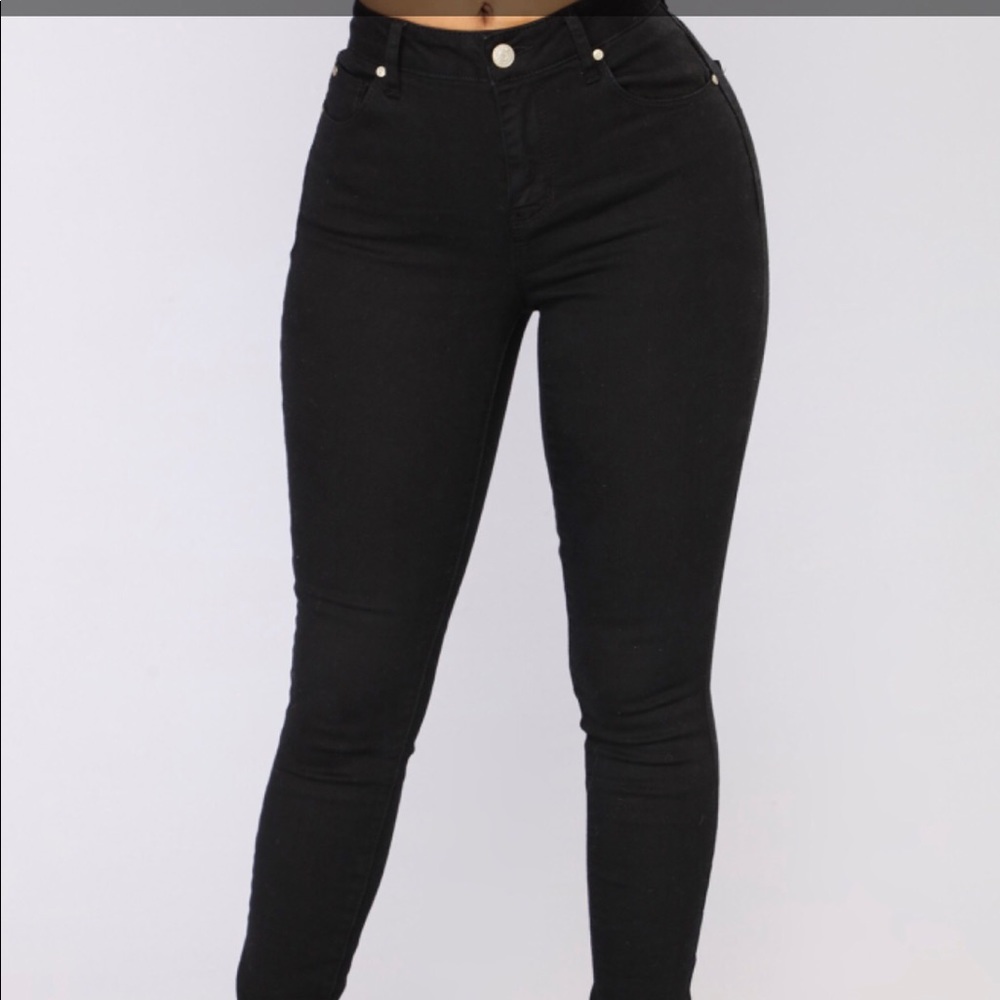 Fashion nova BOOTY jeans